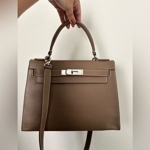 Teddy Blake Eva 11 Dark Beige